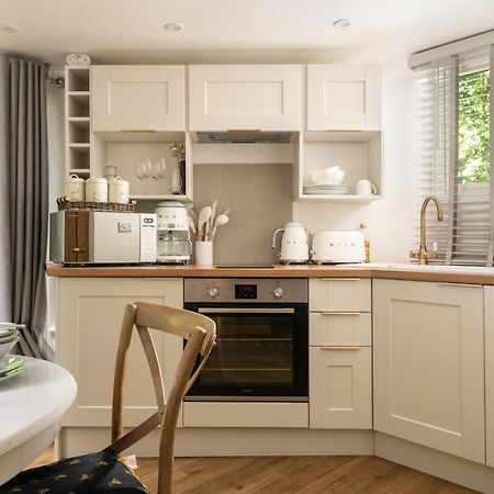 Villa Honeycombe - Treehouse In The Heart Of Dorset à Blandford Forum Extérieur photo