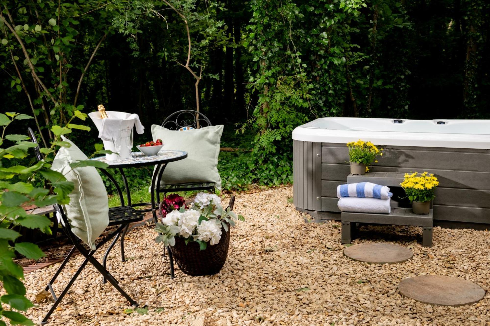 Villa Honeycombe - Treehouse In The Heart Of Dorset à Blandford Forum Extérieur photo