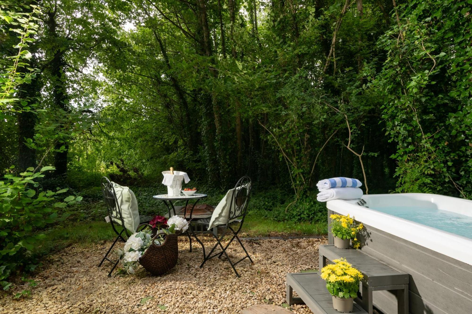 Villa Honeycombe - Treehouse In The Heart Of Dorset à Blandford Forum Extérieur photo